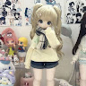 Meet your Posher, Cynthia